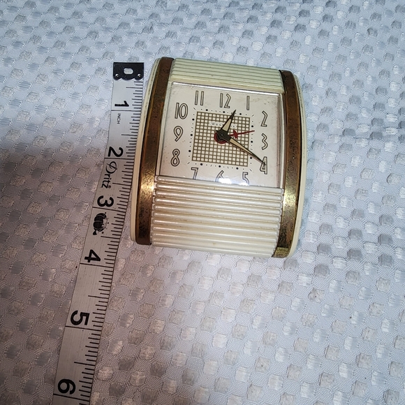 WESTCLOX EUC VINTAGE 1950's MARILYN MONROE BAKELITE TRAVEL ALARM CLOCK - Picture 8 of 8